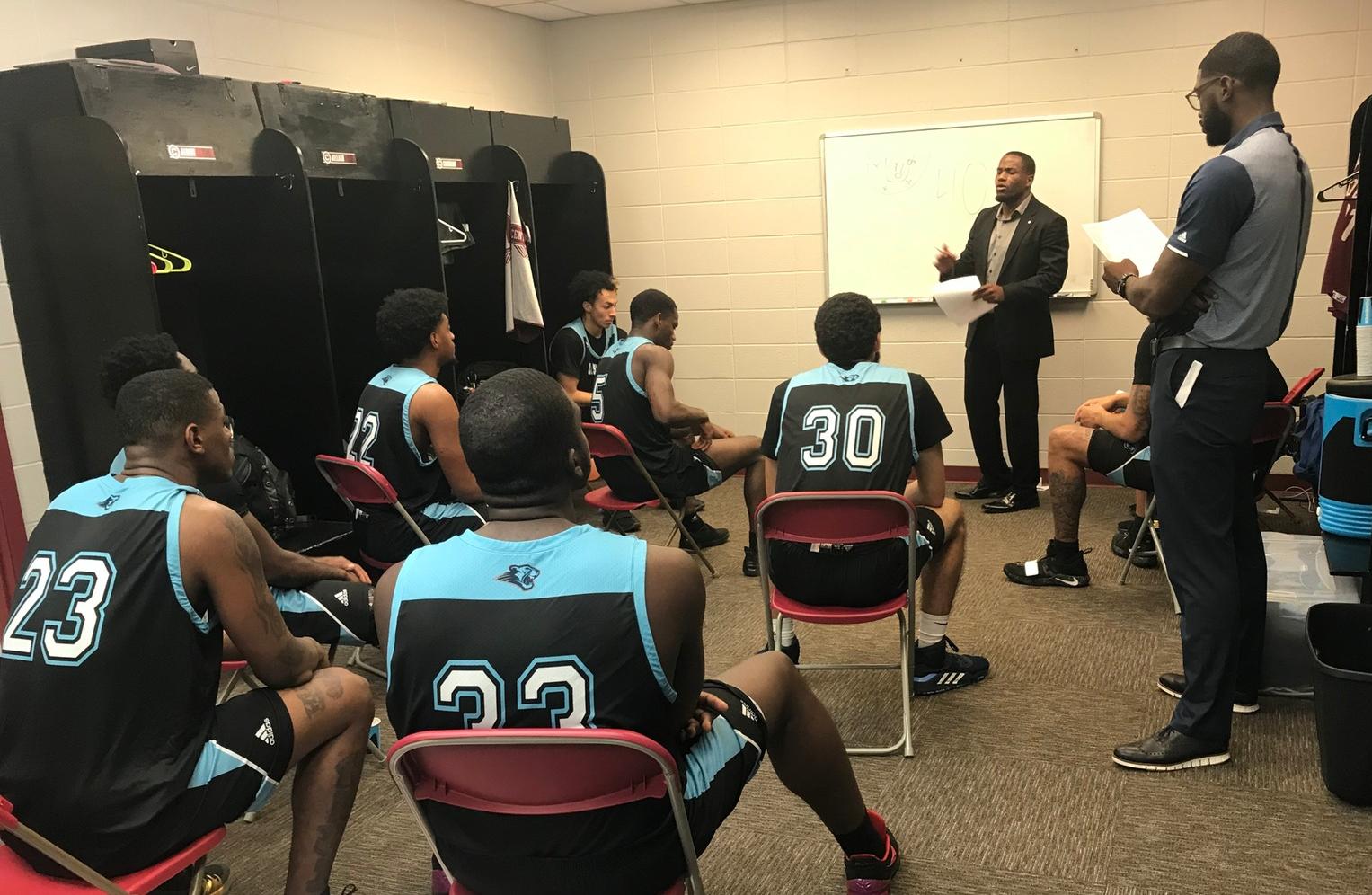 Blinn College Ends Cougar Basketball Season at Region XIV Championships