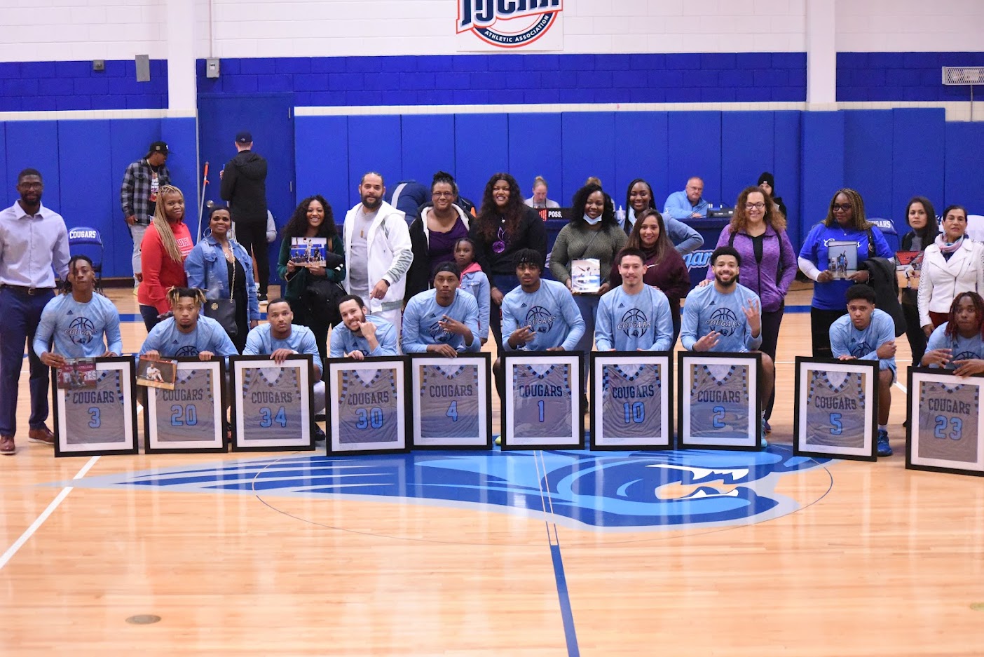 Cougars Sweep Jaguars in Regular Season Finale; Sophomore Day