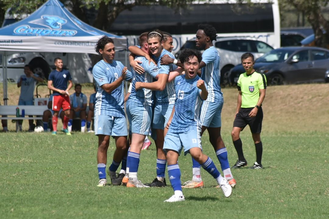 Cougars Hold Off Blinn in 3-2 Thriller
