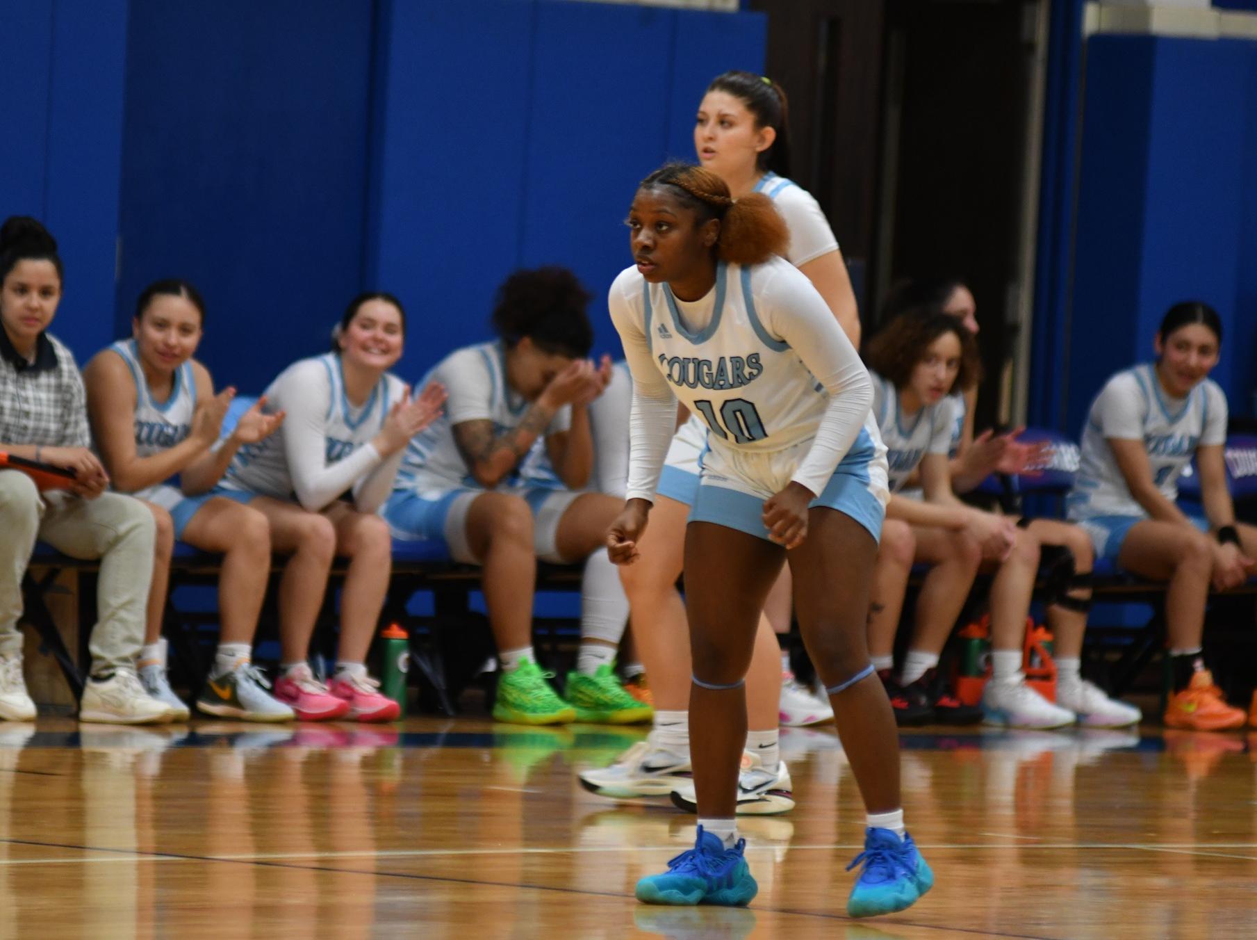 Cougars Rain Down 3&rsquo;s Saturday Afternoon to Beat Dragons