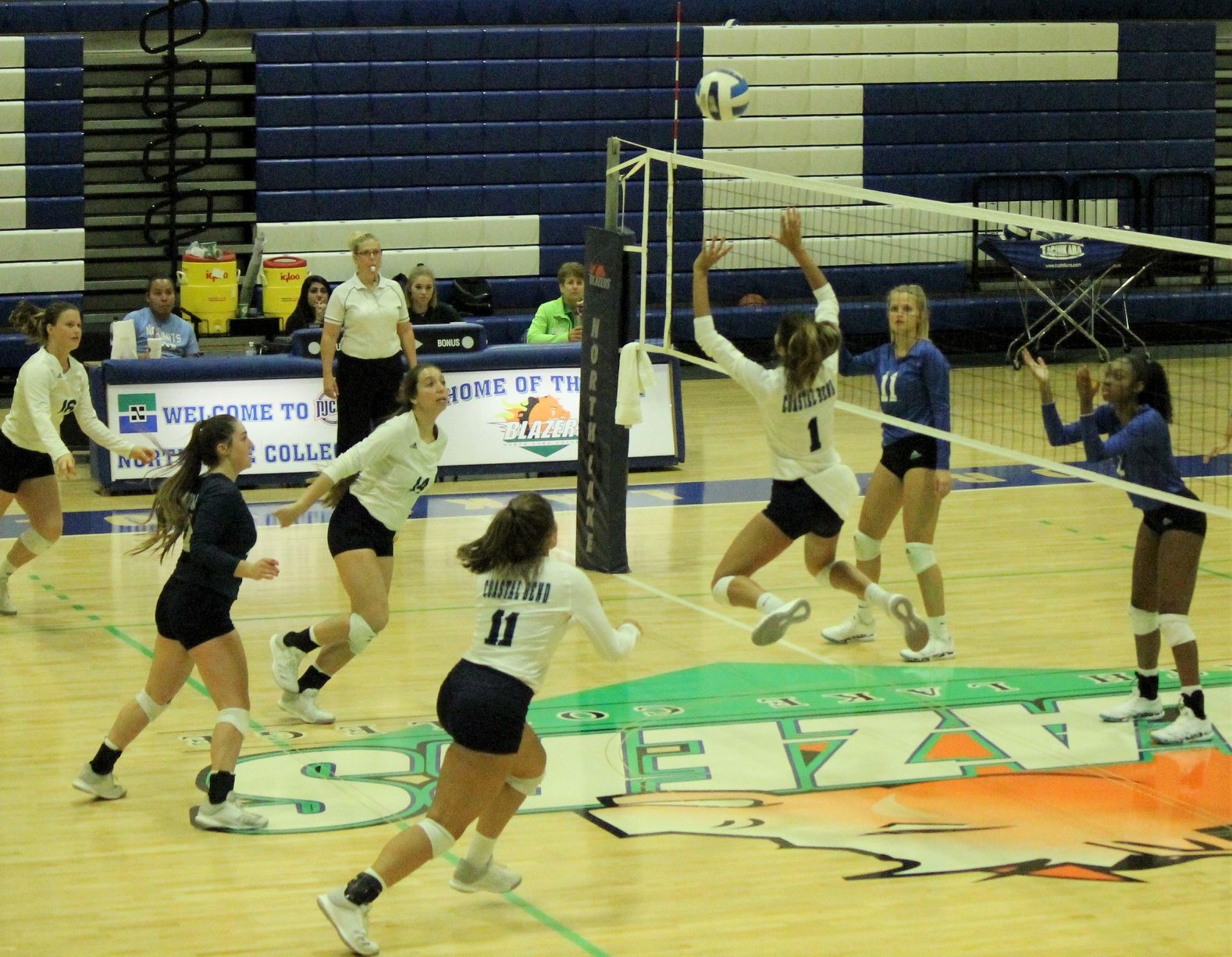 Volleyball Drops Home Opener 3-1 to Lee College