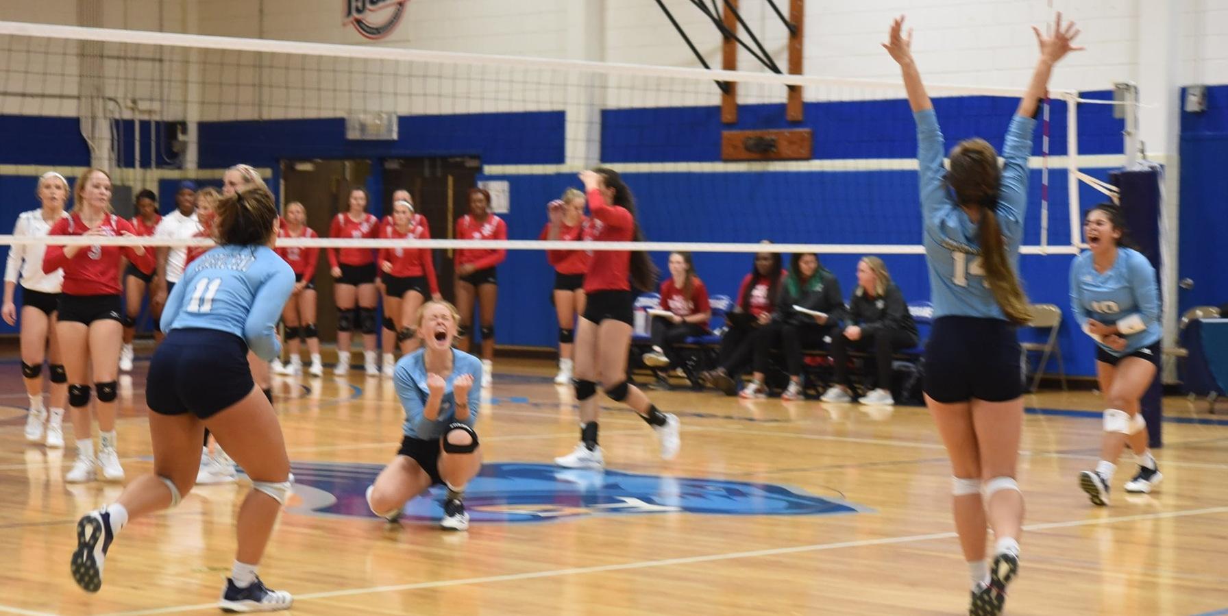 Cougar Volleyball Beats Pioneers